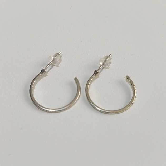 گوشواره نیم حلقه نقره ای