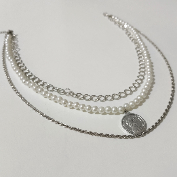 گردنبند سه ردیفه زنجیر و مروارید